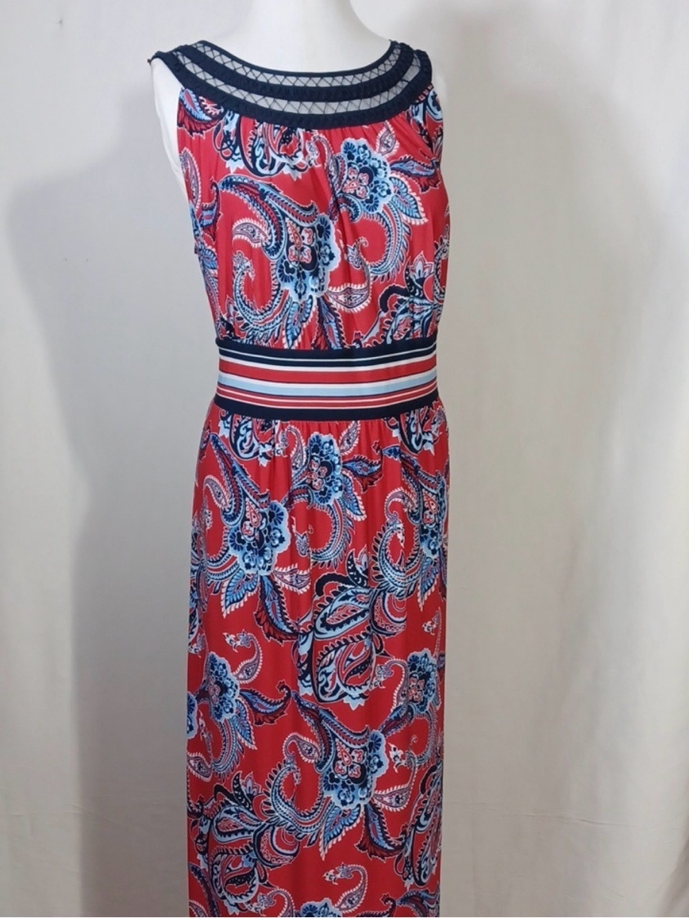 Dress Barn Roz and Ali Red Paisley Maxi Dress Sz Small Memorial Day
